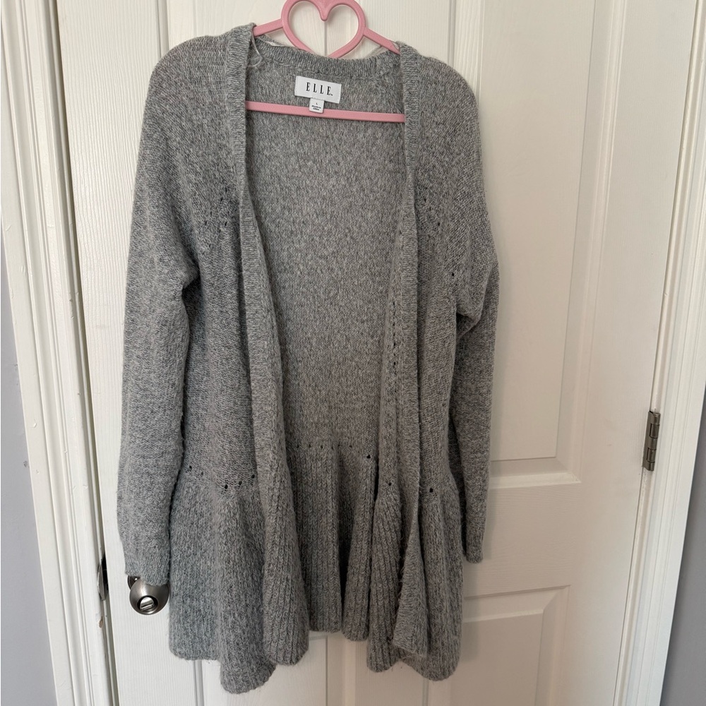 Elle Women's Heather Gray Cardigan. Size large